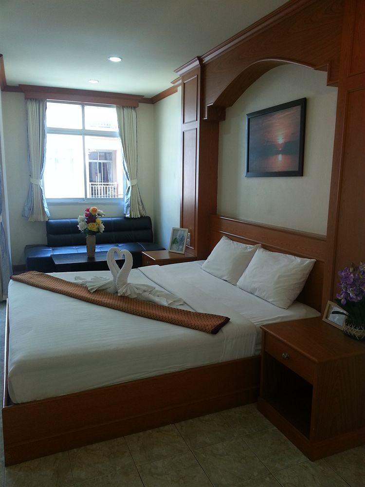 Oyo 739 Presley Guesthouse Phuket Patong Εξωτερικό φωτογραφία