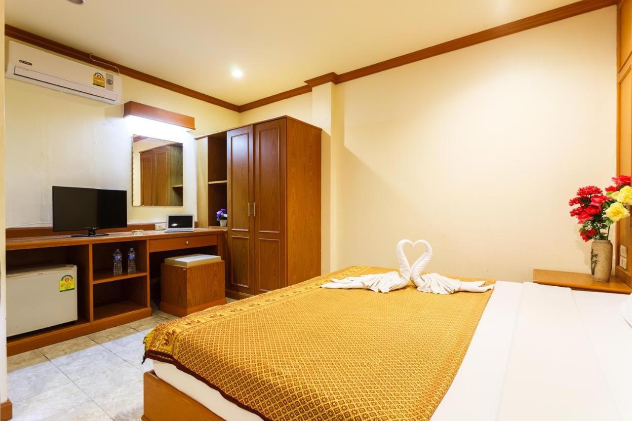 Oyo 739 Presley Guesthouse Phuket Patong Εξωτερικό φωτογραφία