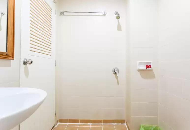 Oyo 739 Presley Guesthouse Phuket Patong Εξωτερικό φωτογραφία